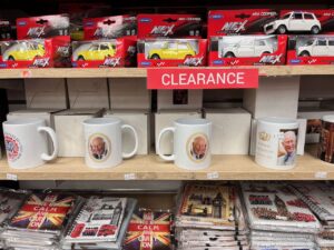 King Charles ist schon im Ausverkauf